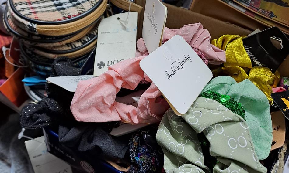 zadržený textil a další výrobky